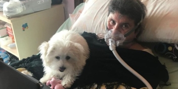 Madre de Alexis López, paciente con ELA