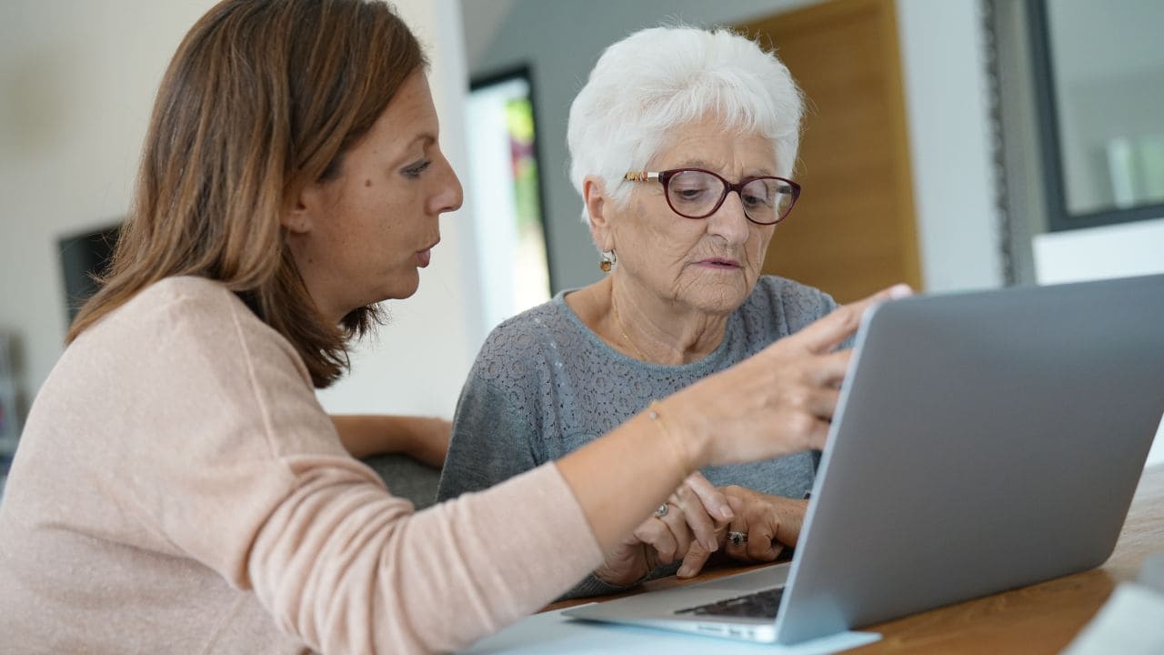 El Ayuntamiento de Madrid adapta el contenido de su página web para personas mayores y personas con discapacidad