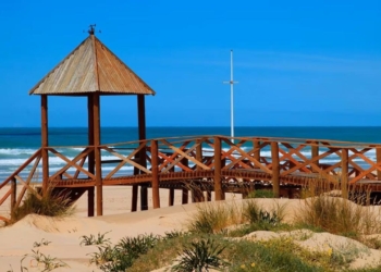 Mejoras de accesibilidad en la playa de Cortadura