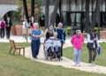 Vecinos con Alzheimer en 'Village Landais Alzheimer-Henri Emmanuelli'