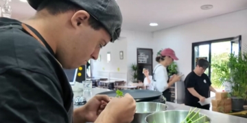 Vrutal Club nuevo restaurante inclusivo en Madrid, con trabajadores con discapacidad intelectual