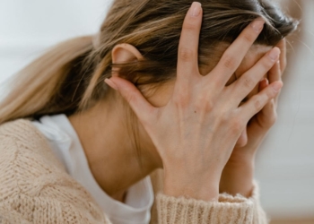 Un hombre estafa 11.000 euros a una mujer con discapacidad psíquica