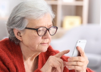 'Vivir en Casa', la nueva app gratuita de la Junta de Andalucía para el autocuidado de personas mayores y dependientes