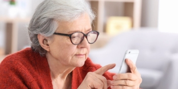 'Vivir en Casa', la nueva app gratuita de la Junta de Andalucía para el autocuidado de personas mayores y dependientes