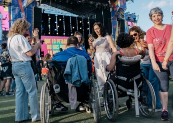 Reclaman mejoras de accesibilidad para personas con discapacidad en los conciertos