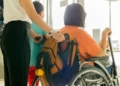 Denuncian discriminación hacia personas con movilidad reducida en el aeropuerto de San Sebastián