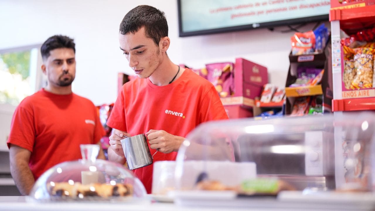 'Envera Gastro', primera cafetería municipal de Madrid gestionada por personas con discapacidad
