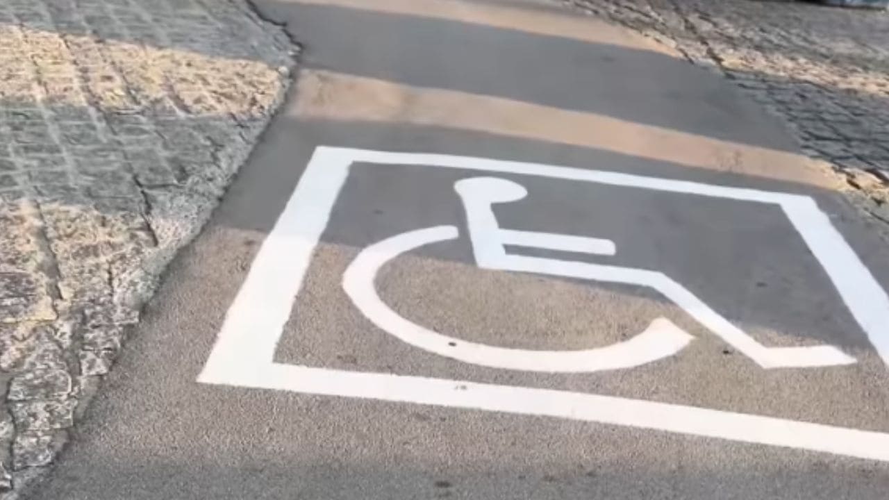 Carriles accesibles para personas en silla de ruedas en Barcelona