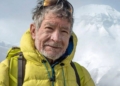 Carlos Soria alcanza la cima de la montaña Manaslu con 86 años de edad