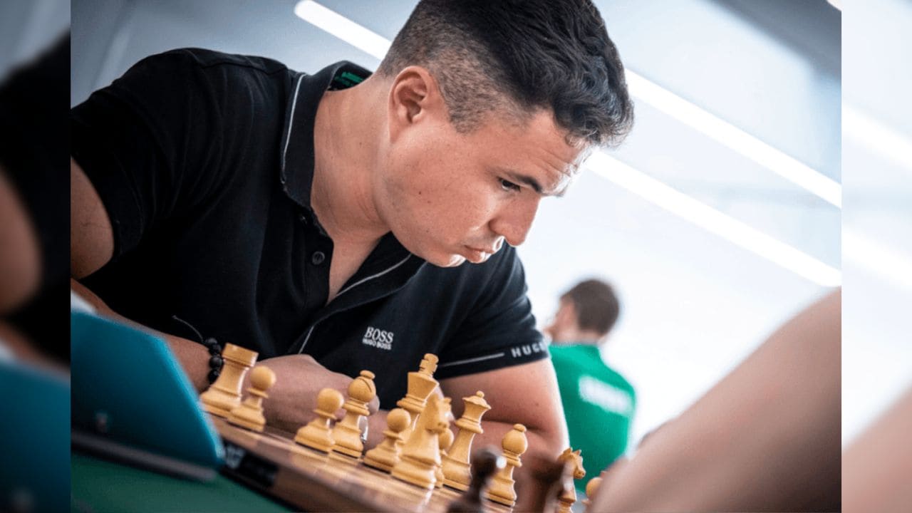 Daniel Pulvett, con discapacidad visual, se proclama Campeón del Mundo de Ajedrez