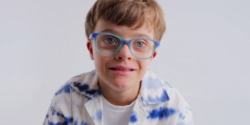 Gafas diseñadas para niños con síndrome de Down