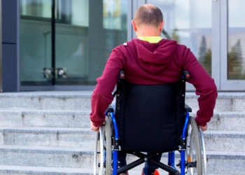 Exigen garantizar la movilidad accesible para todas las personas