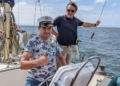 Personas con discapacidad navegando en el velero 'Laion'
