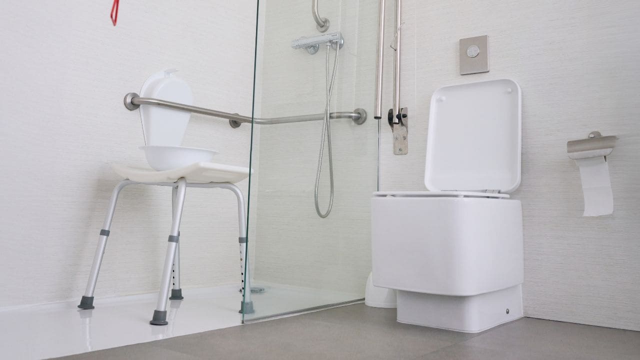 Baño accesible y ahorro en el consumo de agua