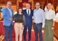 Álvaro Bermejo y Almudena Rodríguez, ambos con discapacidad intelectual, toman posesión como funcionarios en el Ayuntamiento de Puertollano