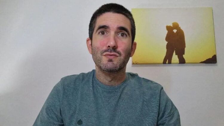 Carlos Solas, divulgador de la 'discapacidad invisible': "Necesito comprensión, no juicio"