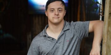 El consejo de Santiago De Marco, actor con síndrome de Down: "No te quedes en casa; sal y pelea por lo tuyo"