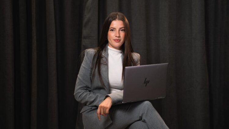 Eva Egea, empresaria y madre de Adrián, un niño sordo: "Llamarle y no ver reacción nos rompía el corazón"