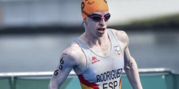 Susana Rodríguez, campeona paralímpica de Triatlón con albinismo y discapacidad visual muy severa