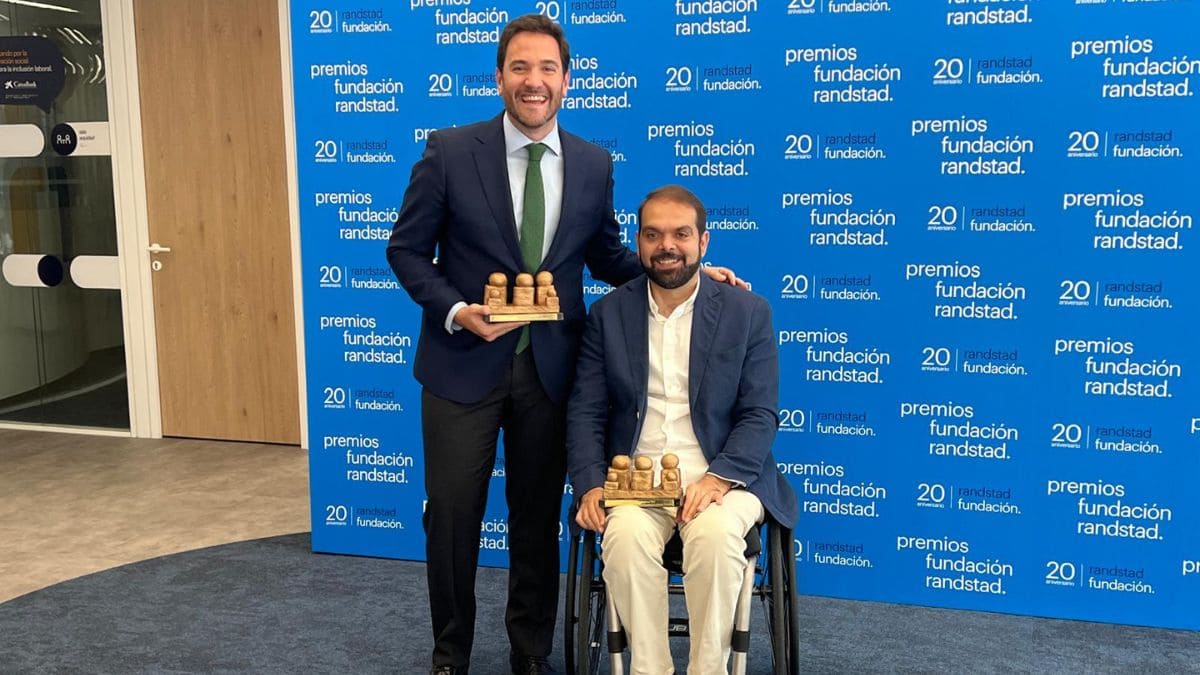 Fundación Randstad premia a Tododisca./ Foto de Tododisca